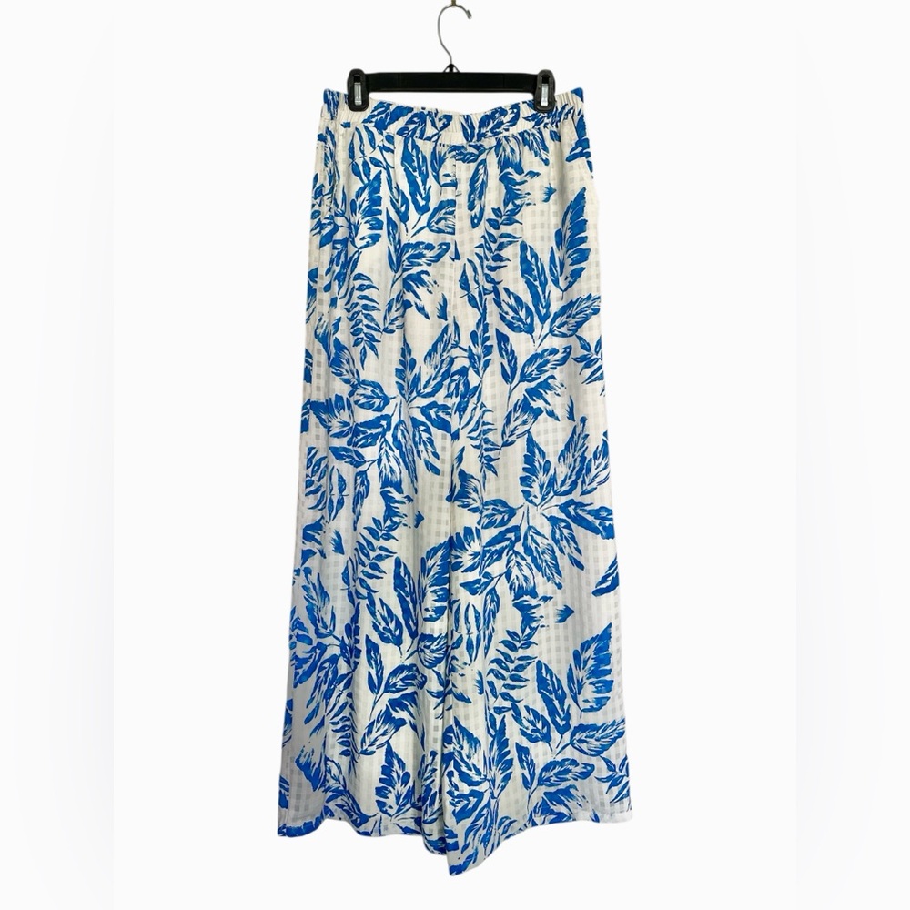 Skies Are Blue High Waisted White/Blue Leaf Pattern Wide Leg Pants Size L
